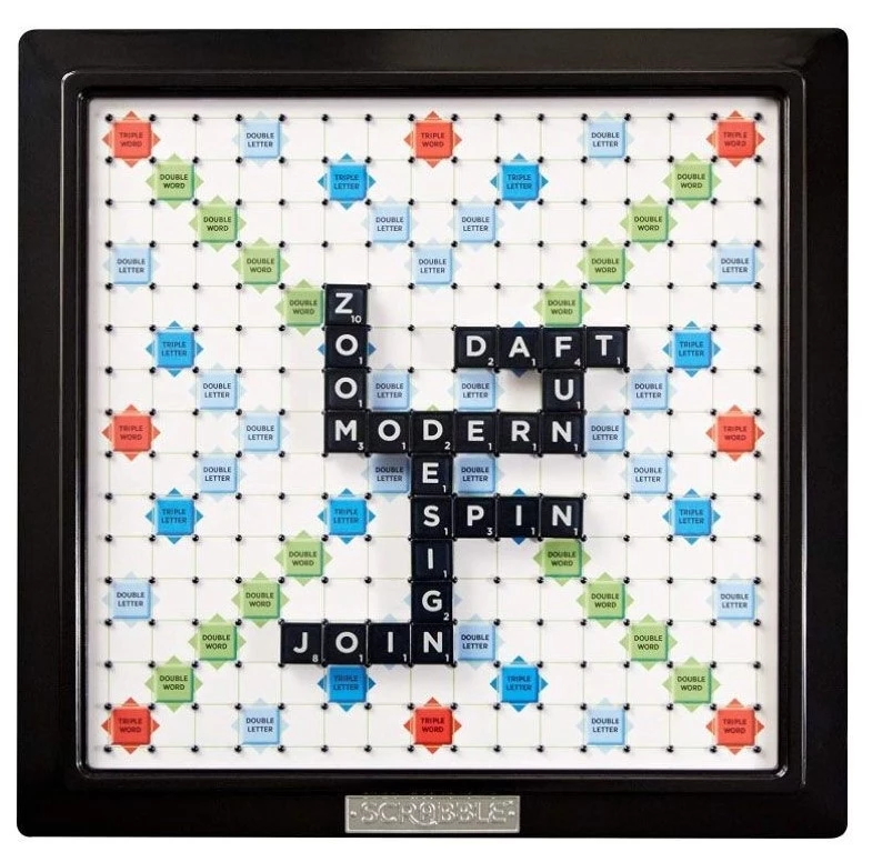 Scrabble - Deluxe 5 Scrabble - Deluxe - Image 3